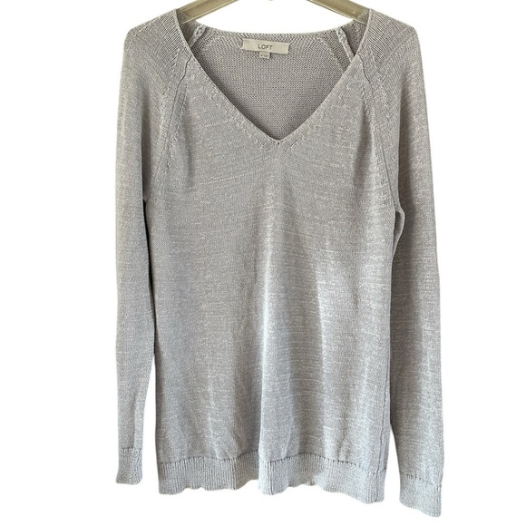 LOFT V Neck Sweater Long Sleeves Lightweight Light Gray Color Size M - Picture 1 of 10
